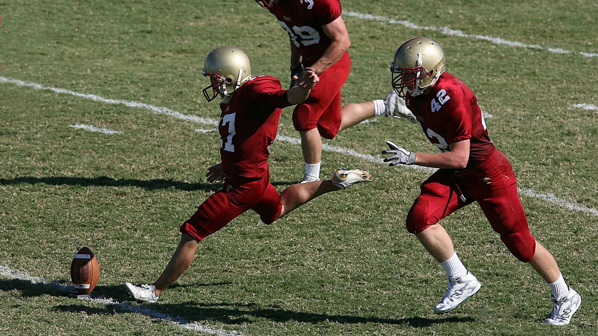 中国足球职业俱乐部球队战术调整灵活多样,中国的职业足球队