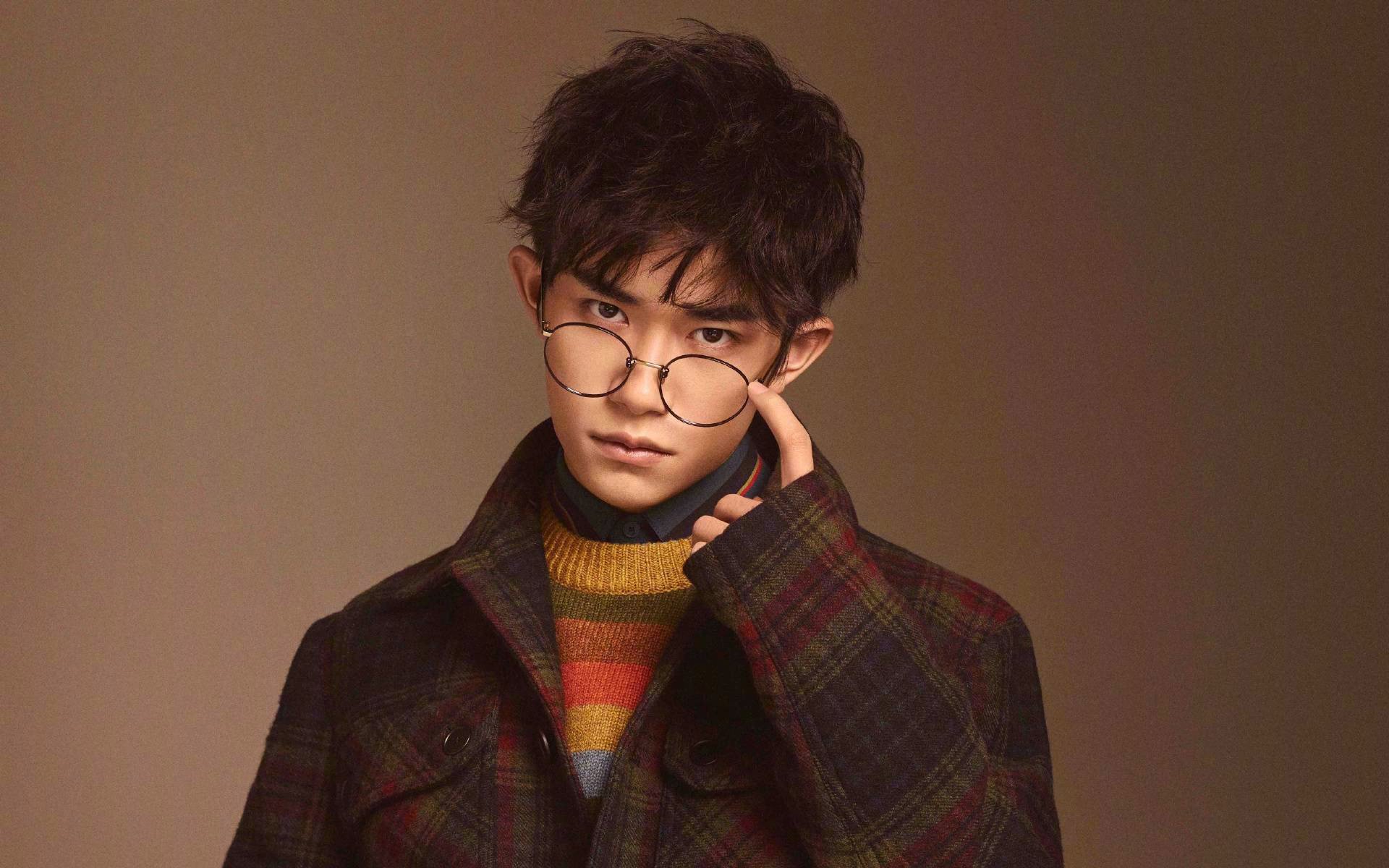 九游娱乐网站体验棒-德国骑手多米安·米歇尔斯在2024年巴黎奥运会盛装舞步比赛中以“Dante”马匹获得第六名，展现坚韧精神。