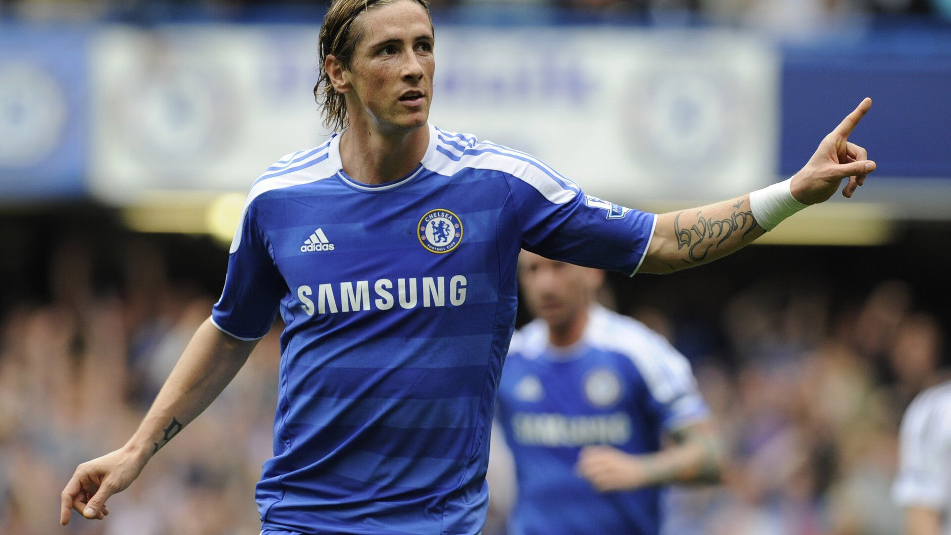 九游电竞-英超冠军争夺：悬念重重，精彩不断！，英超 联赛冠军